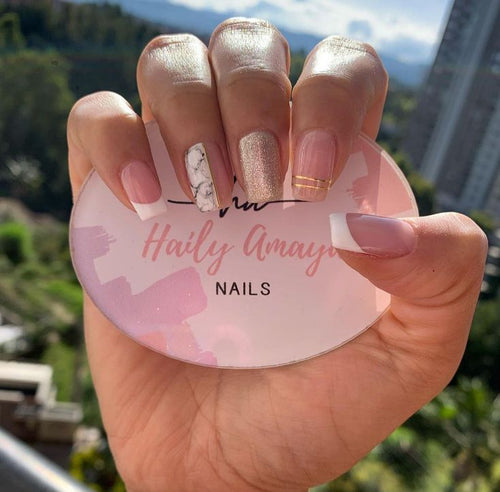 MOSTRADOR DE UÑAS